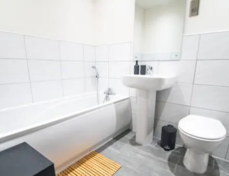 Conditioning House - 2 Apartment Bradford (West Yorkshire)