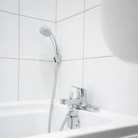 Conditioning House - 2 *