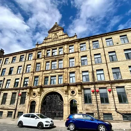 Conditioning House - 2 Apartment Bradford (West Yorkshire)