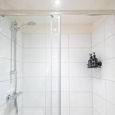 Apartment Conditioning House - 2 *