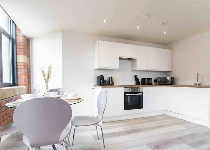 Conditioning House - 2 * Bradford (West Yorkshire)